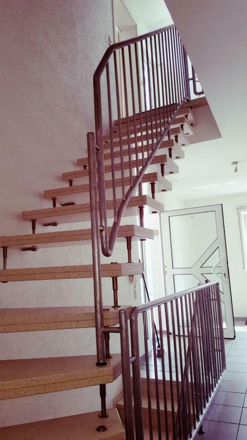 White House 'Privatzimmer' Mannheim Exterior foto