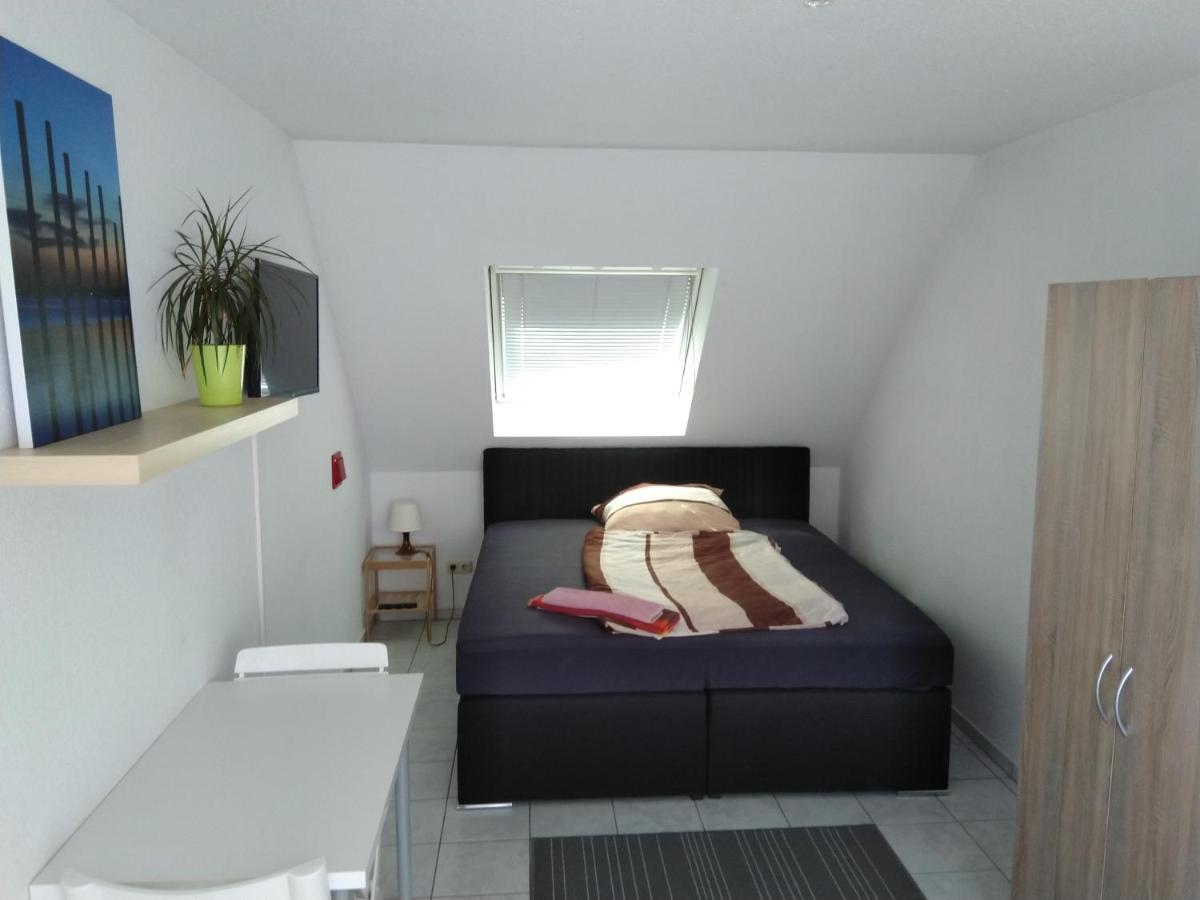 White House 'Privatzimmer' Mannheim Exterior foto